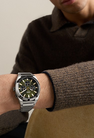 Everett 44mm Chronograph Stainless Steel Watch - Image 2